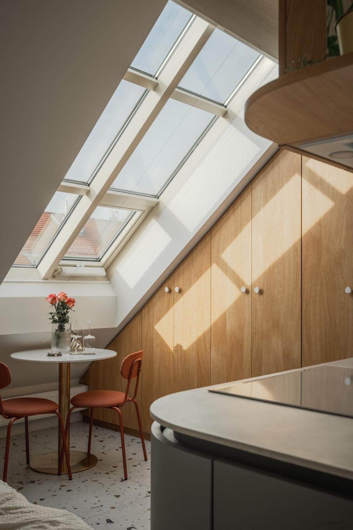 New! Mini-designer Rooftop Ac & Garden, Castle! Apartment Prag